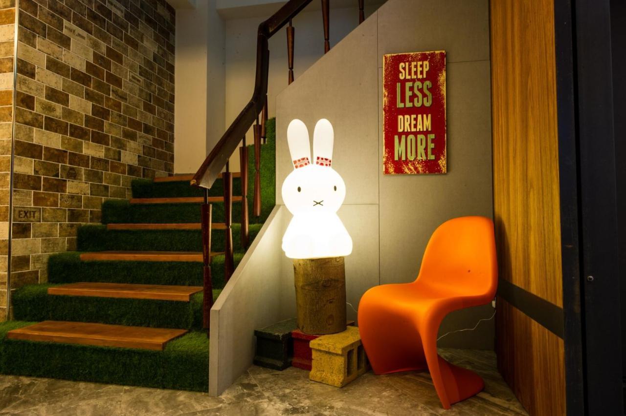 Lucky Apple Hotel Taipei Exterior foto